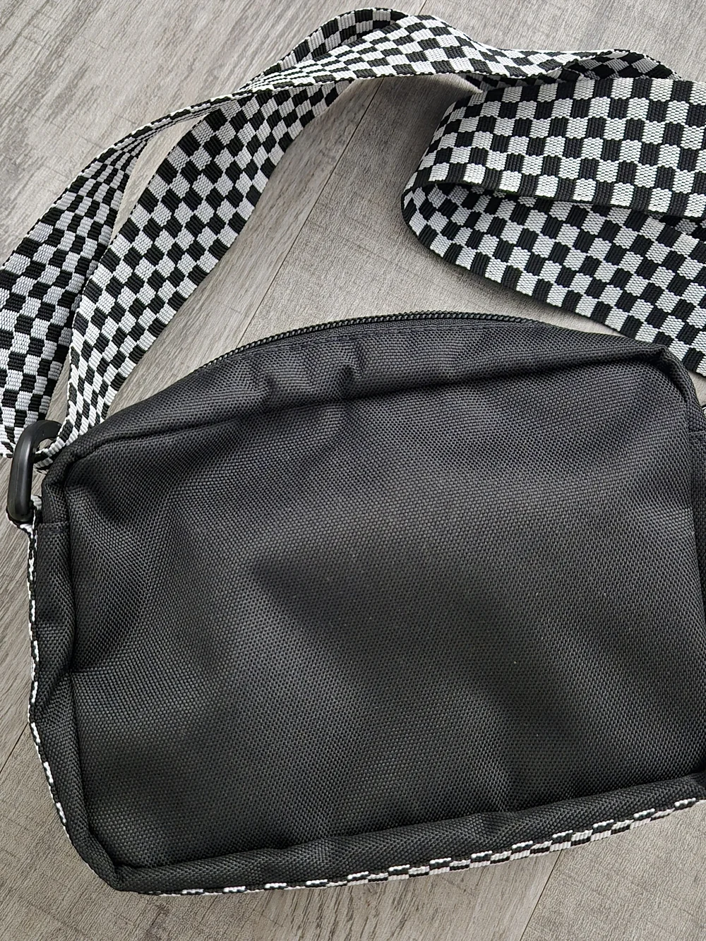 Vans Black Crossbody with Checkerboard Strap - Picture 4 of 6